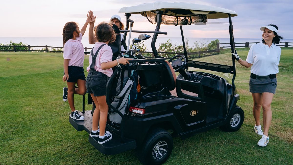 Ảnh minh hoạ: Sáng golf dành cho phái đẹp